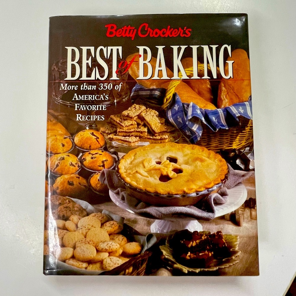 Best of Betty Crockers Baking cookbook